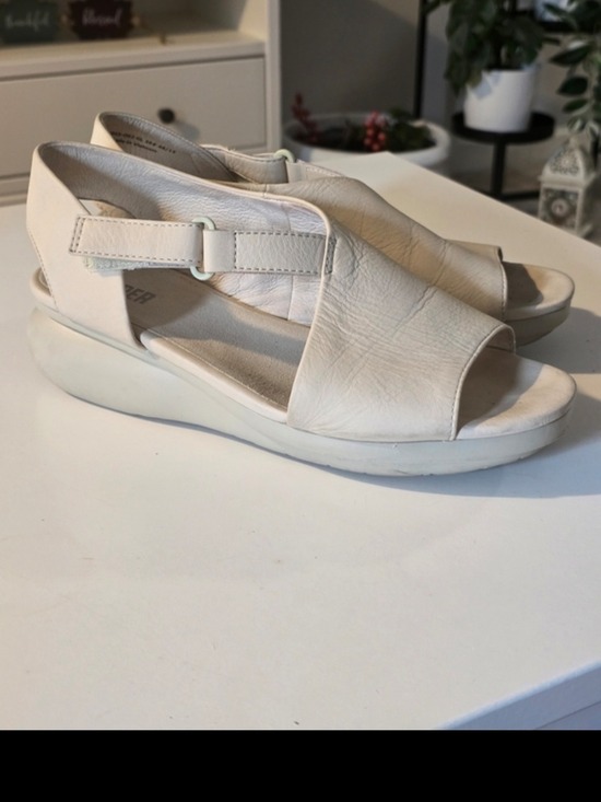Camper Shoes - Camper White Women's Platform Leather  Sandal Size 39